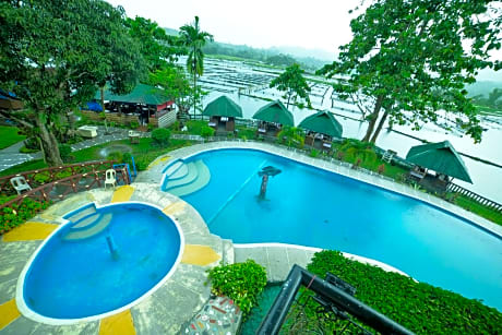 Sunrise Garden Lake Resort