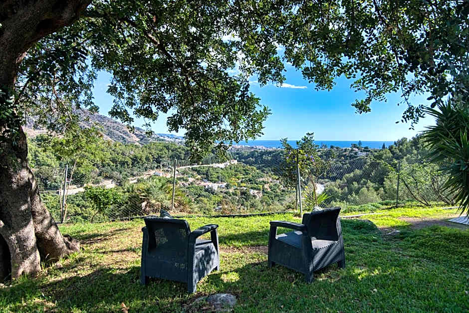 Villa Morera Bed & Breakfast