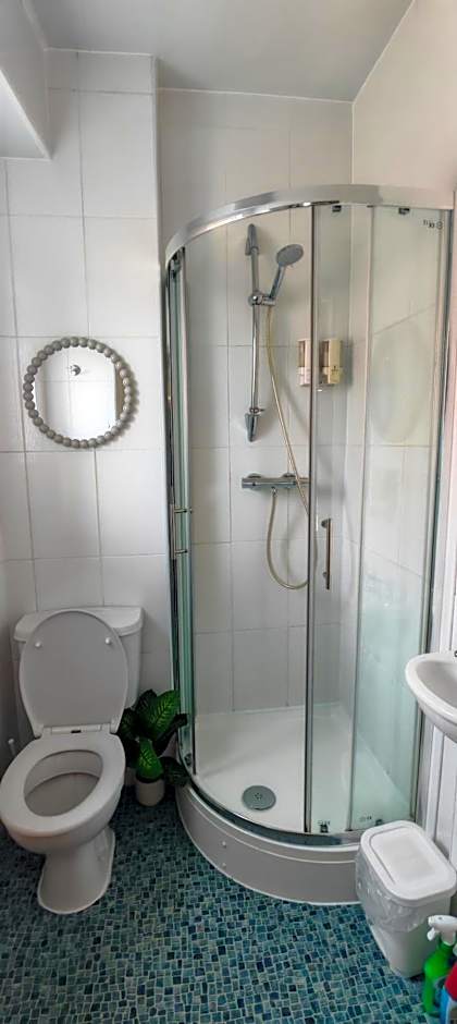 Maindee Guest House
