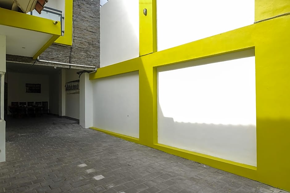 Urbanview Syariah Kadarman Home Laweyan by RedDoorz