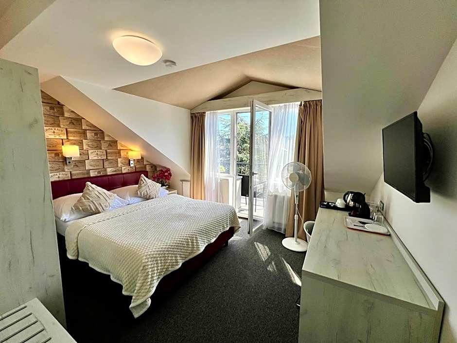 Grand Petit Hotel