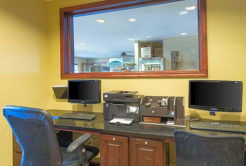 Quality Inn Parkersburg North-Vienna