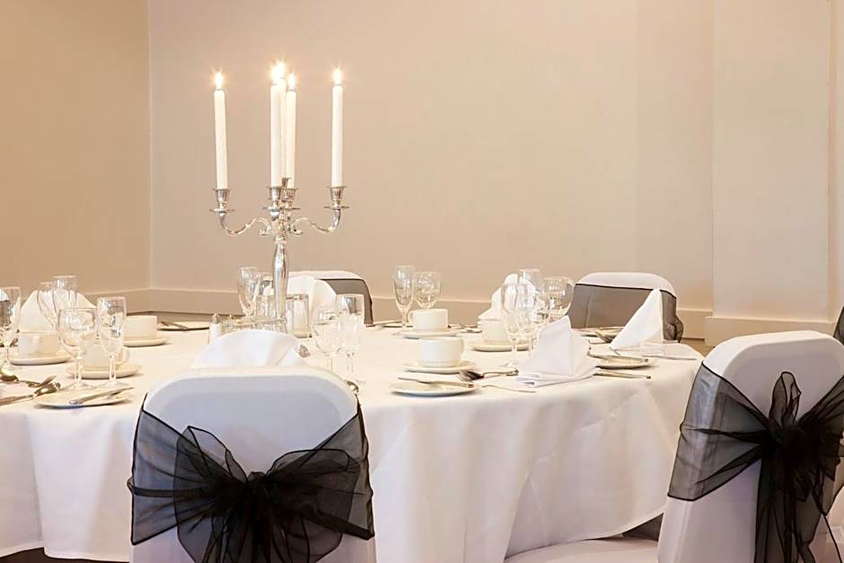 Holiday Inn Leeds Brighouse By IHG