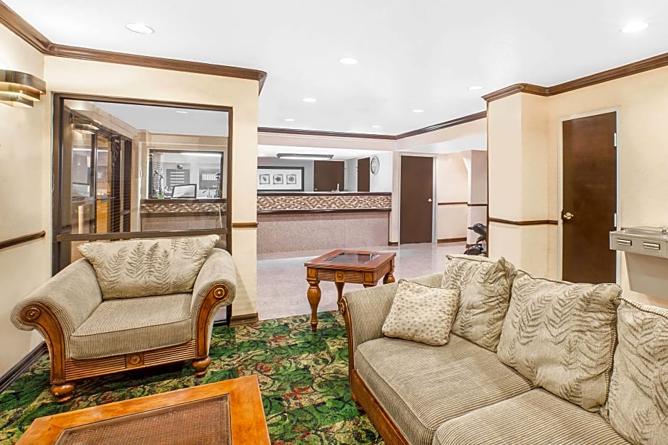 Super 8 by Wyndham Corpus Christi