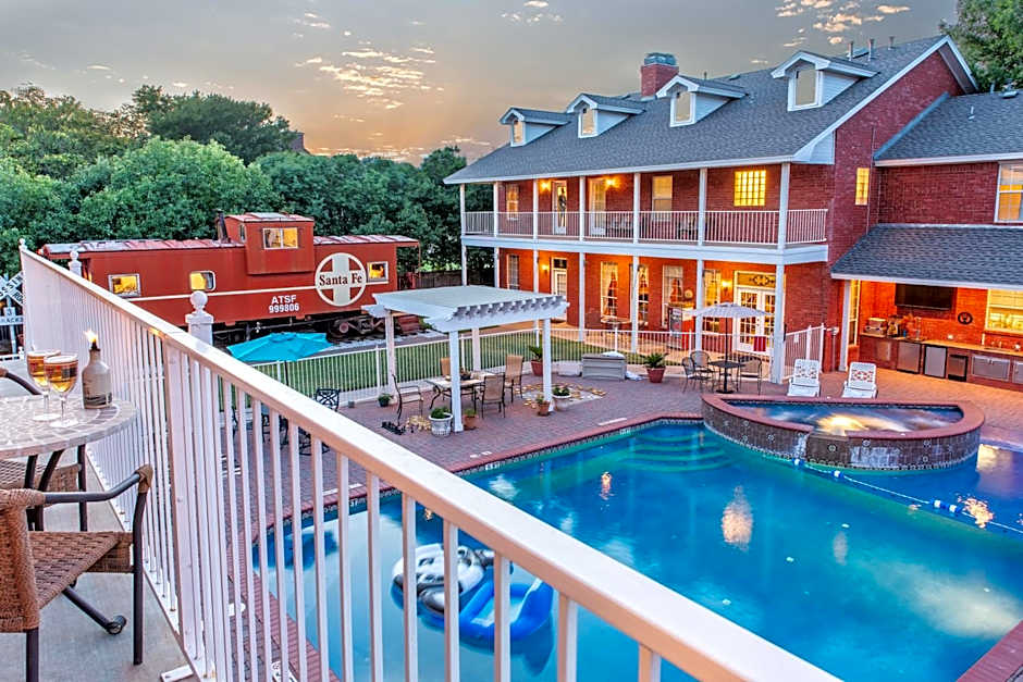 Woodrow House Bed & Breakfast
