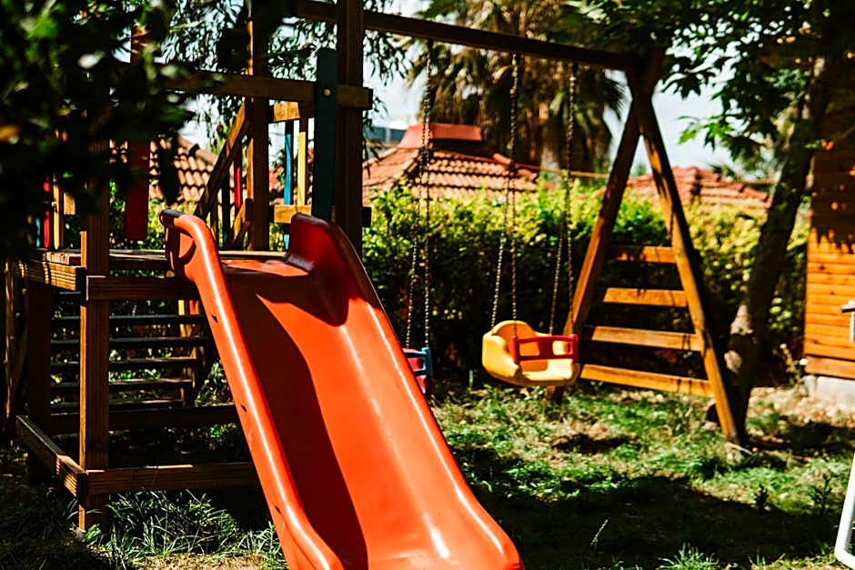 Naz Beach Bungalow Hotel in Antalya