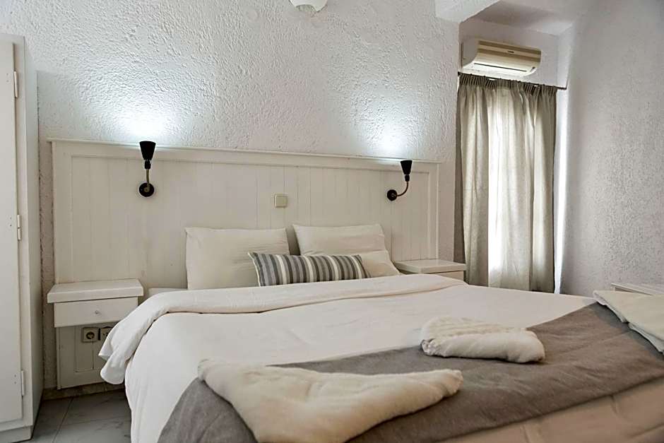 Artemis Suites Hotel