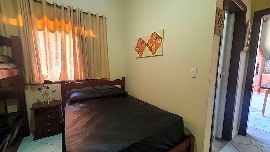 Piscina, Churrasqueira, Wi-Fi, SmartTv, 4dorm, Comércios na porta