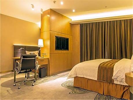 Finance King Room