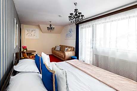 Deluxe Double Room with Balcony