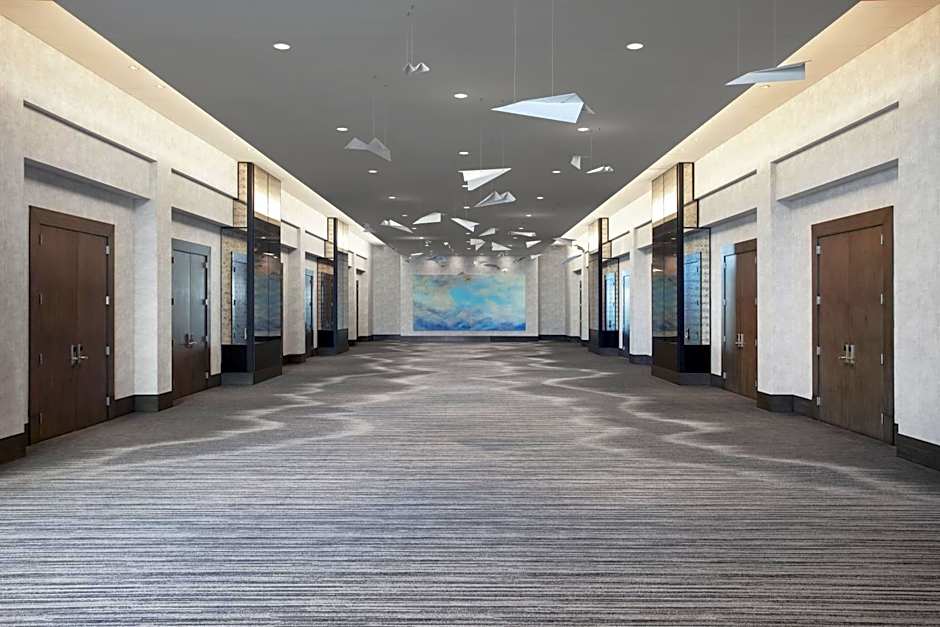 Loews Chicago O'Hare Hotel