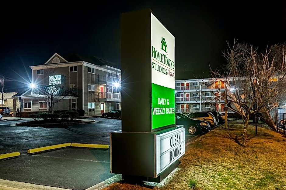 HomeTowne Studios Gainesville