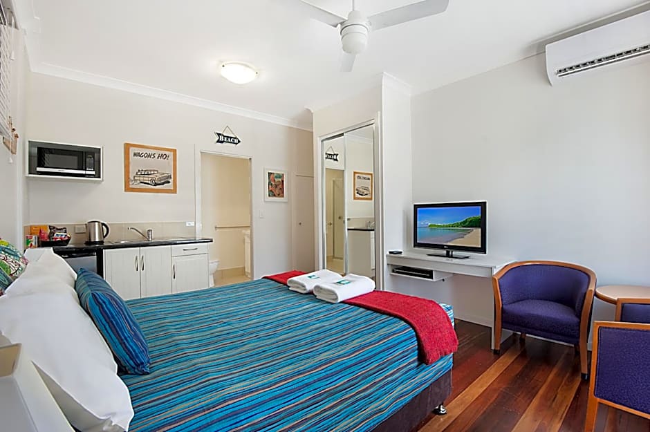 La Costa Beachside Motel