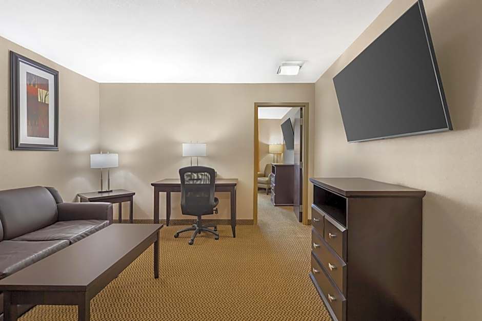 Best Western Bonnyville Inn & Suites