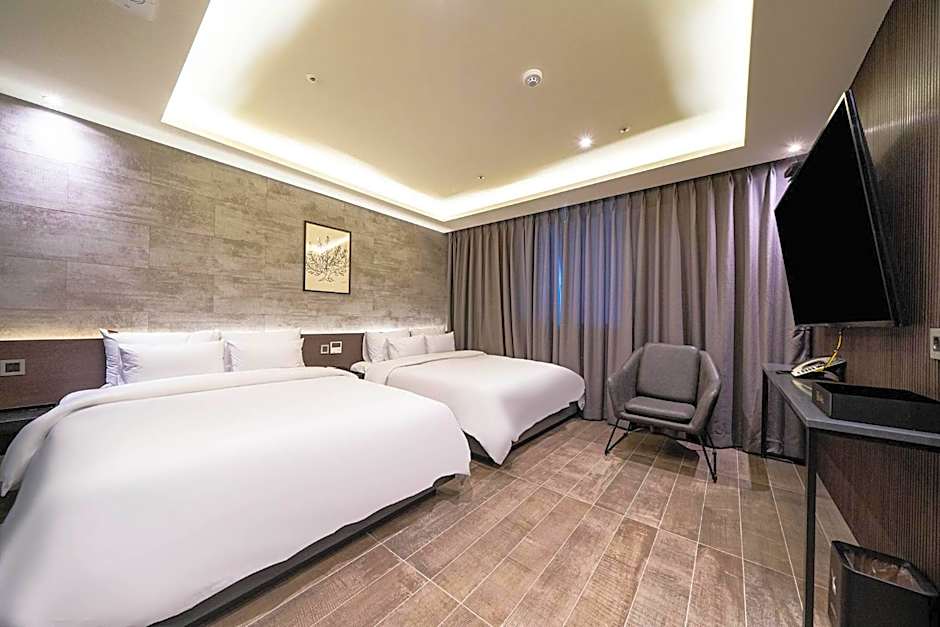 Sokcho Business Hotel CAMEL