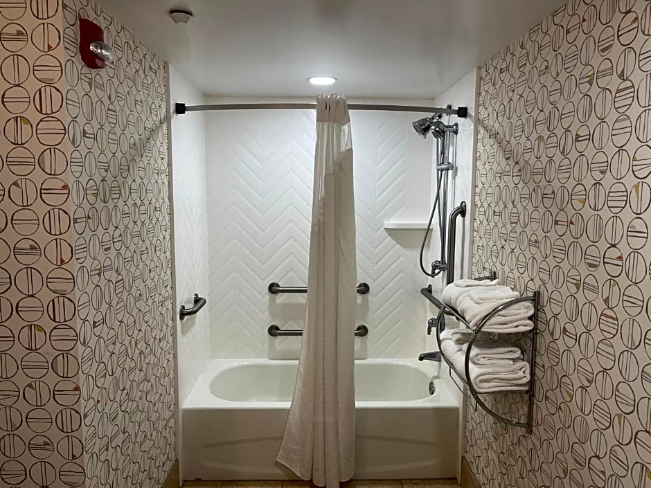Holiday Inn Martinsburg By IHG