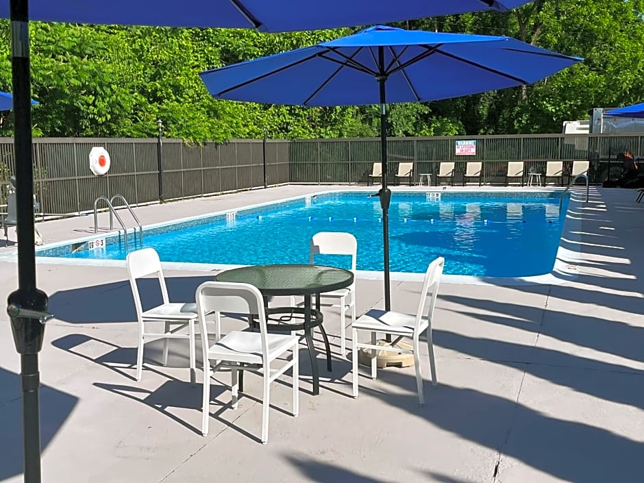 Comfort Inn & Suites Danbury-Bethel