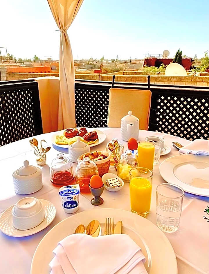 Riad ABBASSIA Marrakech Première - Authentic Medina Experience