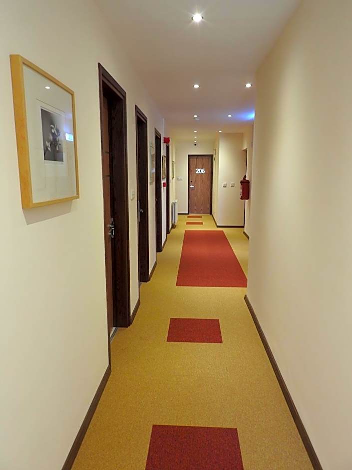 Hill View Hotel Apartments