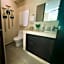 2 Bed Bath for 5 A 102
