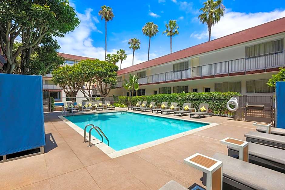 Fairfield Inn & Suites by Marriott Los Angeles LAX/El Segundo