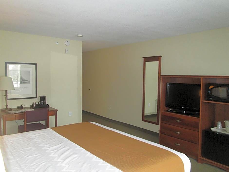 AmericInn by Wyndham Charlevoix