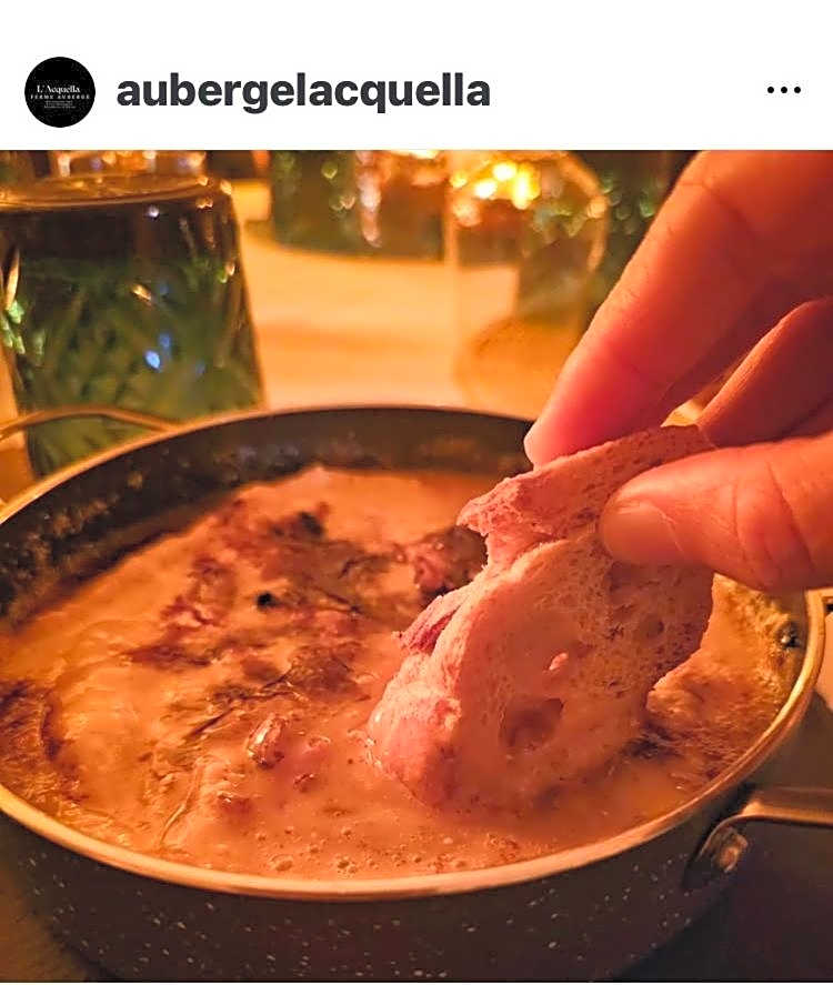 Acquella