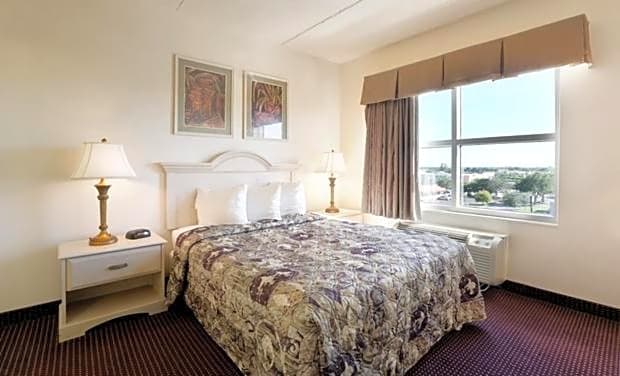 Allure Suites of Fort Myers
