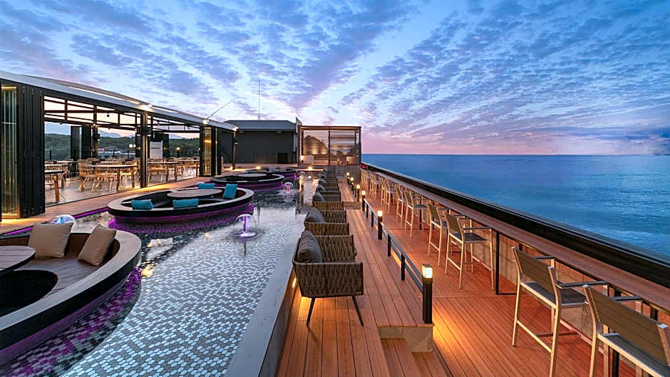 Two Y Hotel