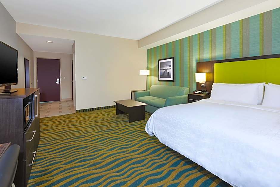 Holiday Inn Express & Suites Southport - Oak Island Area By IHG