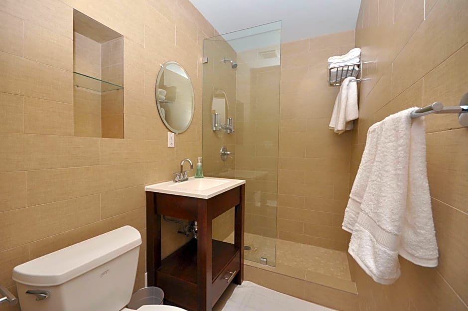 Hotel Five44