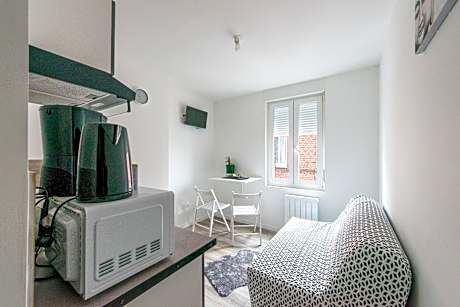 Studio with Sofa Bed