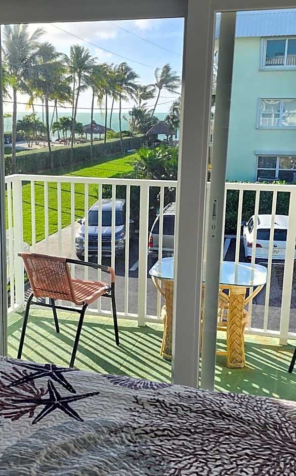 Paradise awaits you at Key Colony Beach