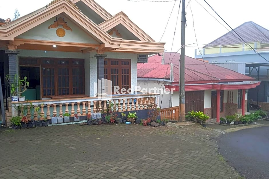 Gebby Homestay Bromo RedPartner