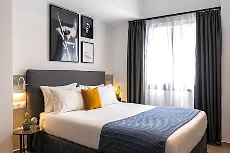 Play Theatrou Athens a member of Brown Hotels