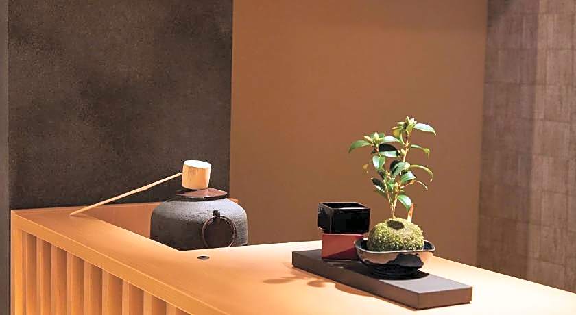 Rinn Shirakawa South