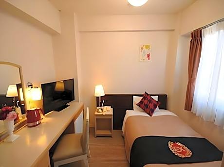 Standard Semi Double Non-Smoking