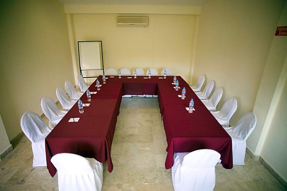 Days Inn by Wyndham Tuxtepec