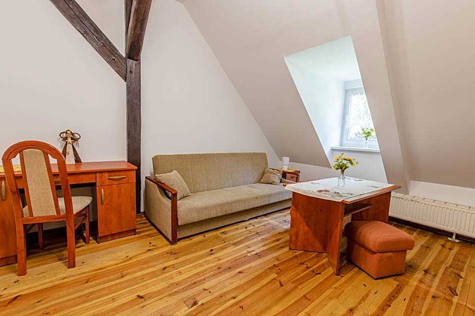 Ośrodek Szkoleniowo - Noclegowy Chojnik