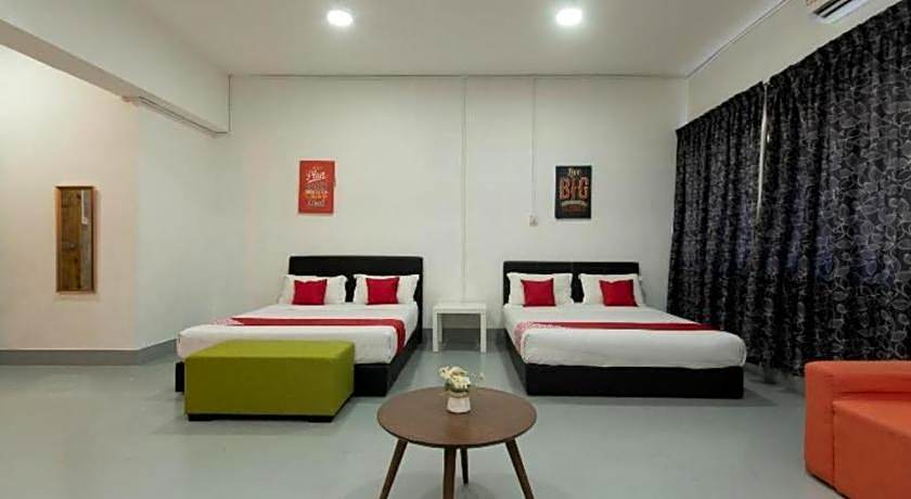 OYO 43993 Madsuite