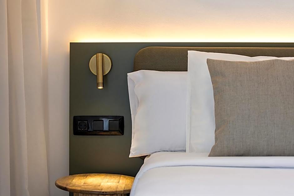 Hotel Adonis Pelinor