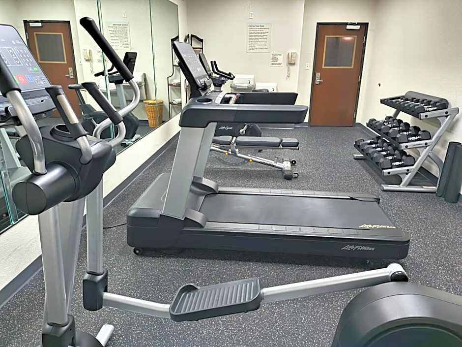 Grander Inn & Suites by IHG