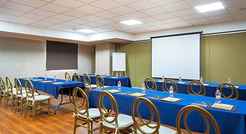 Comfort Inn Puebla Centro Histórico