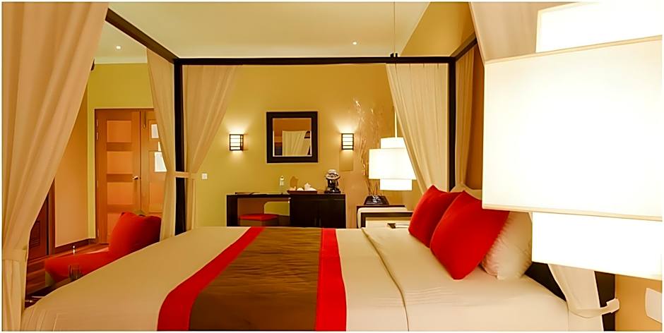 Adaaran Select Huduran Fushi - 24hrs Dine around Premium All inclusive