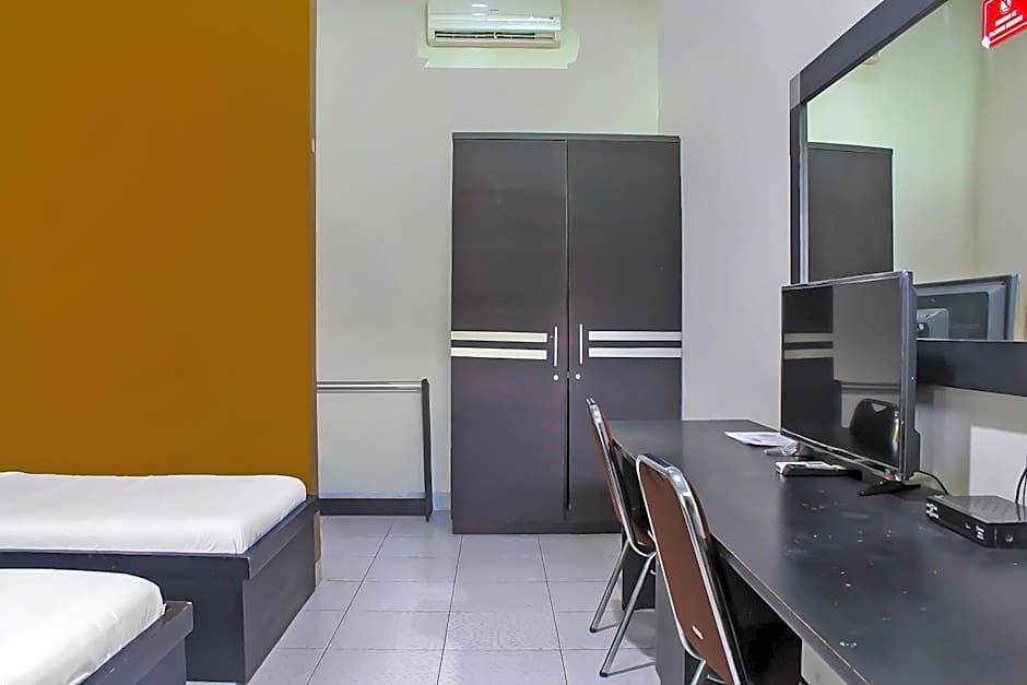 Collection O 92268 Hotel Aero