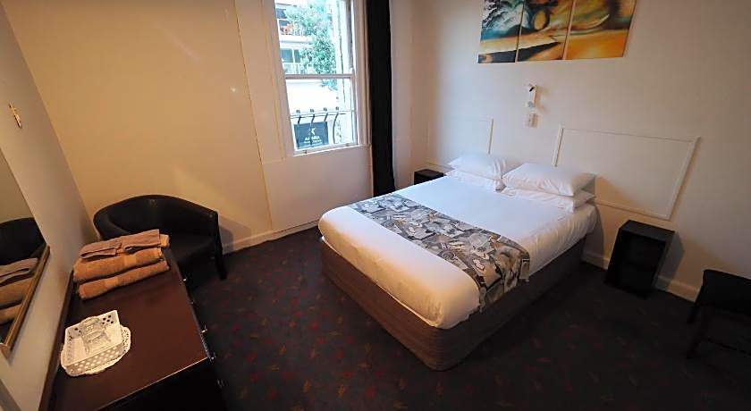 Whakatane Hotel