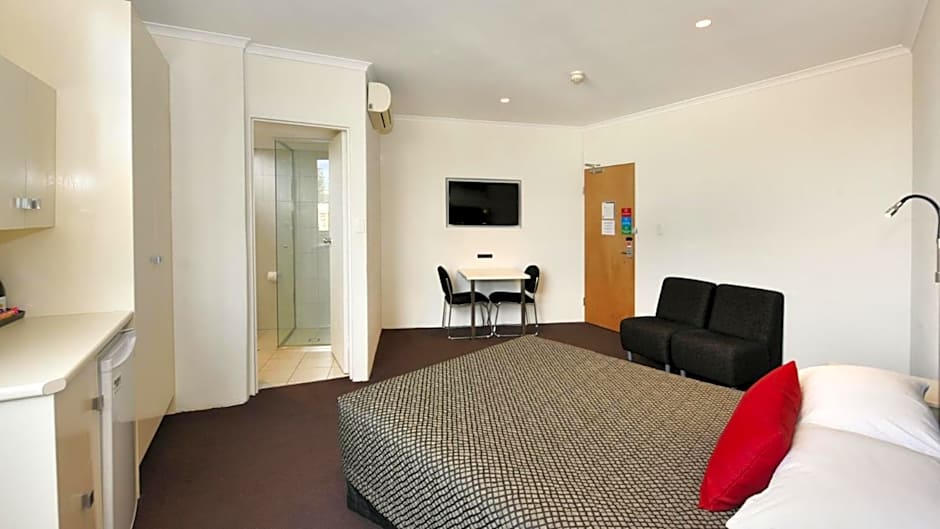 Atlantic Tower Motor Inn