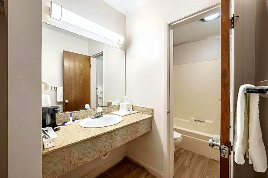 Americas Best Value Inn Heflin