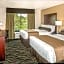 Cobblestone Inn & Suites  Fairfield Bay