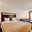 Quality Inn & Suites Conference Center Statesboro Historic District